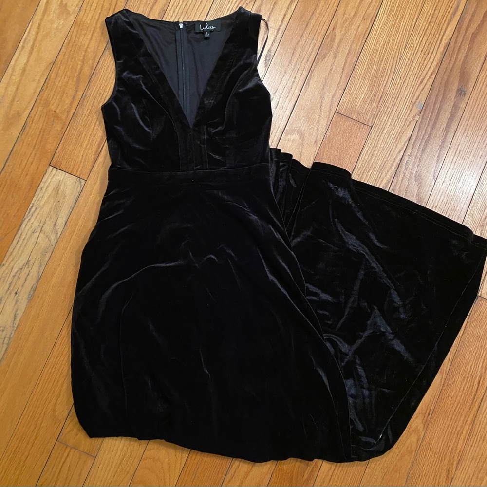Lulu’s Black Velvet Maxi
